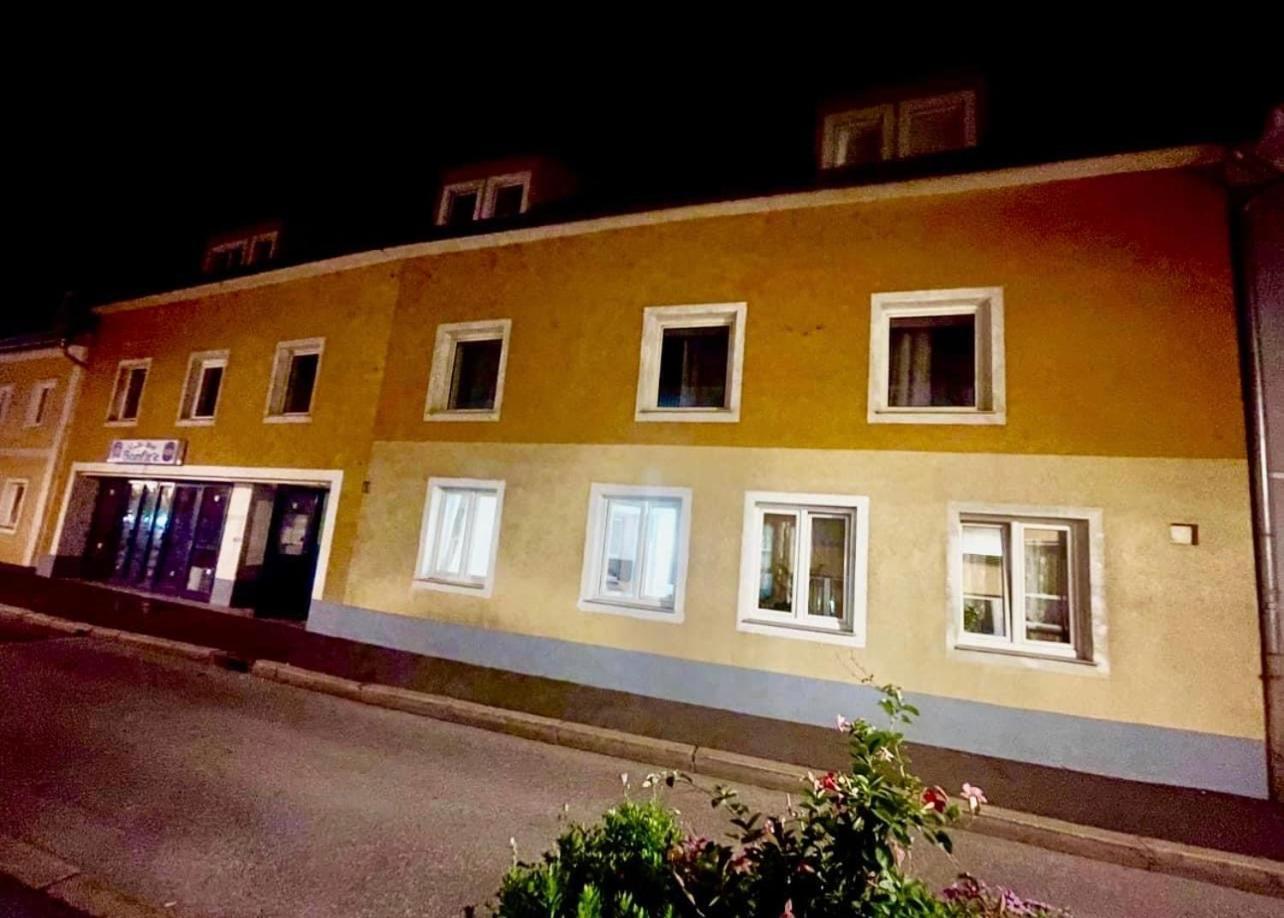 Burg Exklusiv *